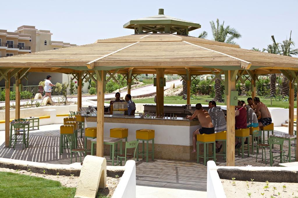 אתר נופש Three Corners Sunny 4*